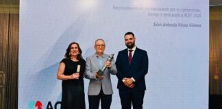 La ACET rinde homenaje a Juan Antonio Pérez Gómez