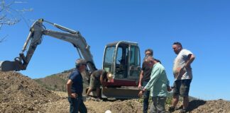 Axaragua continua realizando mejoras en la red de abastecimiento en Cútar