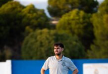 El entrenador de la UD Algarrobo, Samer Farhat, espera sacar partido a un plantel muy joven