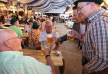 Oktoberfest de Torrox: Torrox Costa celebra 50 años de vínculo con Alemania Oktoberfest de Torrox 2026: ambiente de la fiesta de la cerveza en Torrox Costa