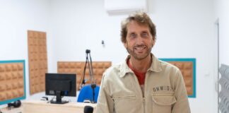 Antonio Guerra lleva a Juan Breva al Teatro Lope de Vega este sábado Antonio Guerra en los estudios de Fusión Radio, donde presentó Breva, pasado y presente