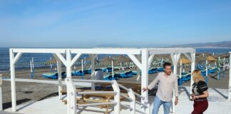 Ferrara y El Morche revalidan sus sellos de sostenibilidad y accesibilidad Certificados de las playas de Torrox: plataforma accesible en una playa del municipio