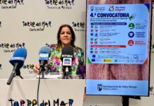 Vélez-Málaga abre 75 plazas de formación para personas desempleadas Rueda de prensa en Torre del Mar para presentar la convocatoria INTEGRA+ Vélez-Málaga junto a su cartel
