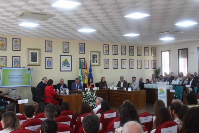 Mujer Rural Axarquía: acto de entrega de las distinciones de la Mancomunidad a las mujeres reconocidas