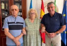 Mari Trini Pascual y Antonio Jaime serán Hijos Predilectos de Nerja Mari Trini Pascual y Antonio Jaime, Hijos Predilectos de Nerja, junto al alcalde José Alberto Armijo