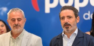 El PP designa a Jesús María Claros candidato a la alcaldía de Vélez-Málaga Jesús María Claros en la rueda de prensa del PP de Vélez-Málaga