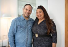 La Comariteña trae a Vélez-Málaga el sabor de la despensa latina Evelyn Carvallo y José Manuel Fernández, responsables de La Comariteña en Vélez-Málaga