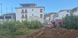 Benamargosa inicia las obras para abrir la calle Federico García Lorca Obras de apertura de la calle Federico García Lorca en Benamargosa