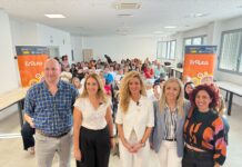 Jornada del programa EnRuta en Nerja con 120 usuarios de la comarca