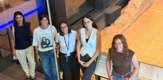 Las cinco rutas de la Axarquía, auditadas para renovar su Q de Calidad Grupo de técnicas durante la renovación de la Q de Calidad Turística de las rutas de la Axarquía