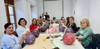 Nerja abre la inscripción a cinco talleres gratuitos para mujeres Cartel de los talleres gratuitos para mujeres en Nerja de la Concejalía de Igualdad